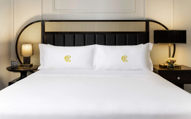 The Candler Hotel Atlanta, Curio Collection by Hilton
