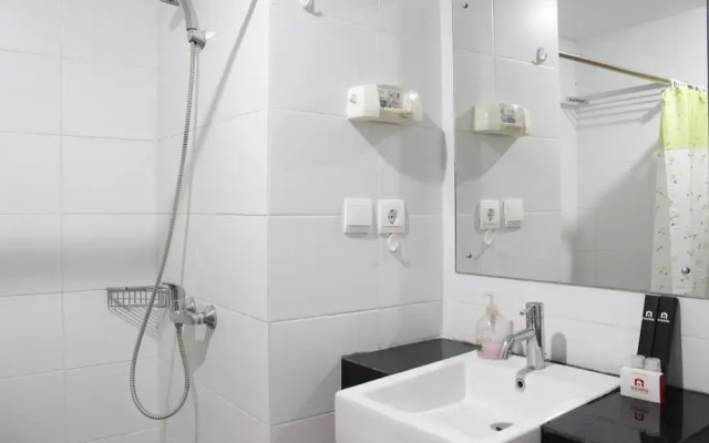 Comfortable Studio at Beverly Dago Apartment near ITB