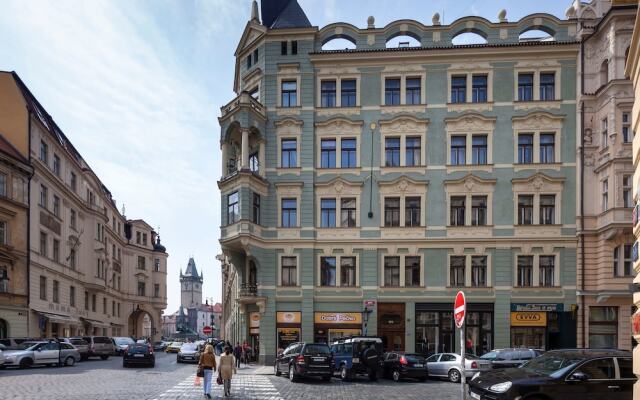 Отель Old Town - Dusni Apartments Чехия, Прага - отзывы, цены и фото номеров - забронировать отель Old Town - Dusni Apartments онлайн вид на фасад