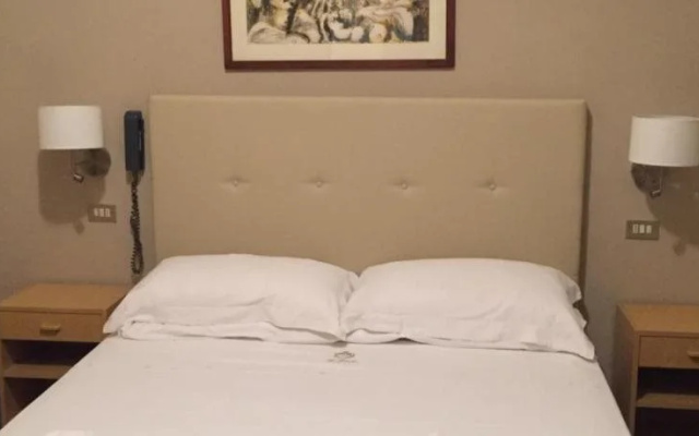 Hotel Ariella