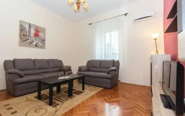 Apartment Nadalina 1072