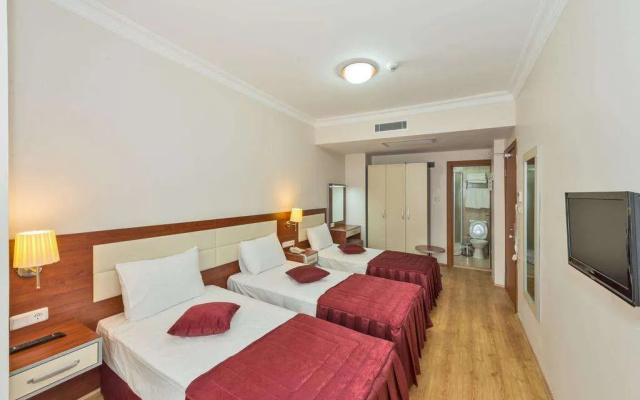 La Garden Hotel