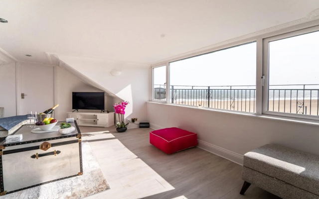 Stunning Sea View Penthouse 2 Bedroom 2 Bathroom