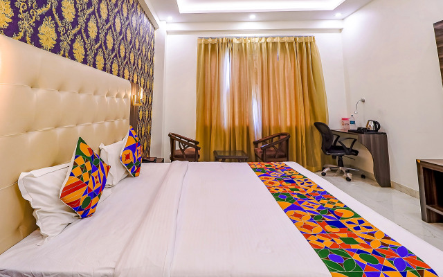 Fabhotel Swess Grand