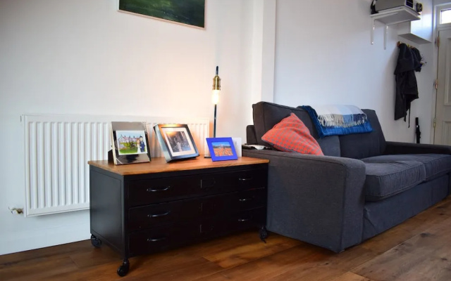 2 Bedroom House in Portobello