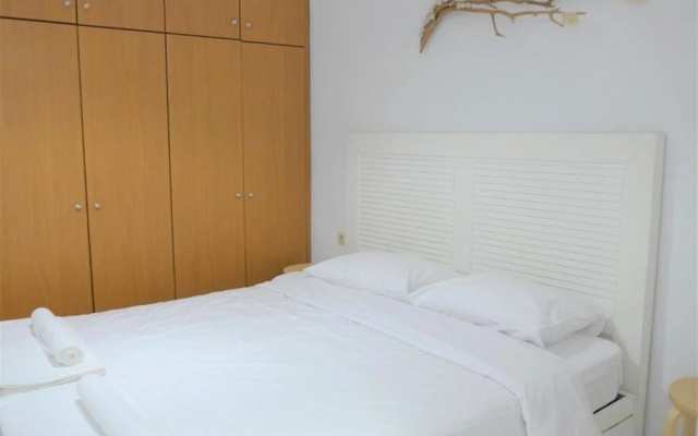 "kalamaki Plaza Apartments ''ostraco''"