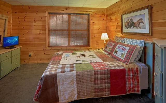 Moonshiners View Apartment 2