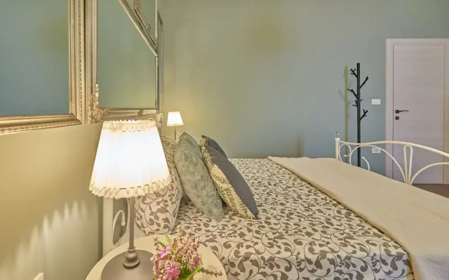 Old City Romantic Studios