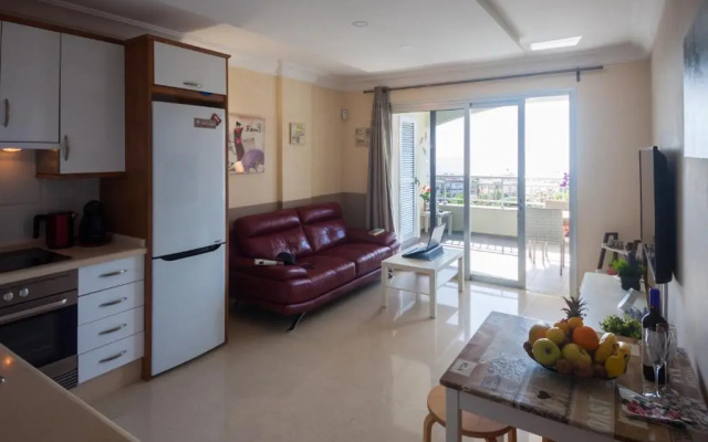 Comfortable apartment with amazing sea views