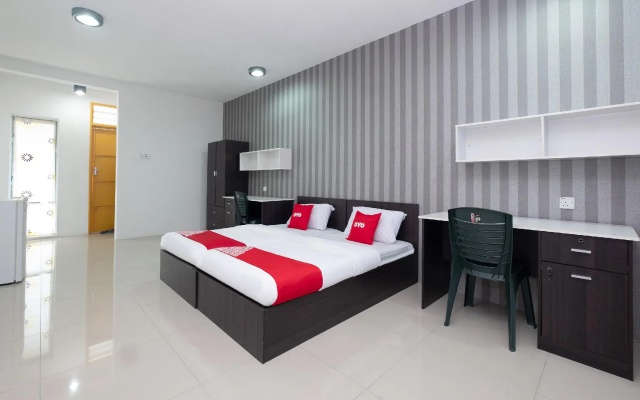 OYO 90054 Summer Inn