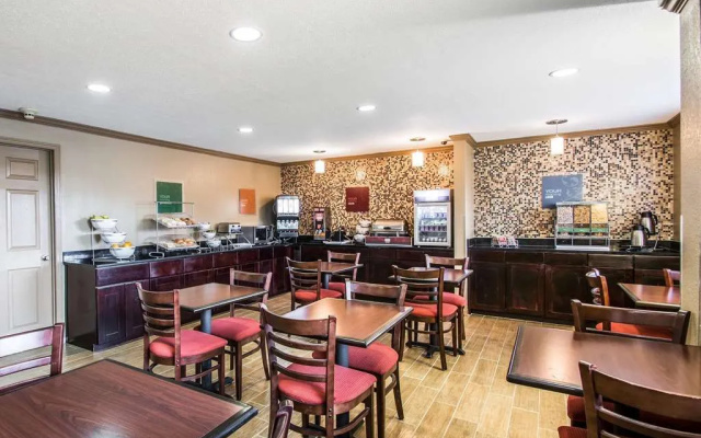 Comfort Suites Plant City