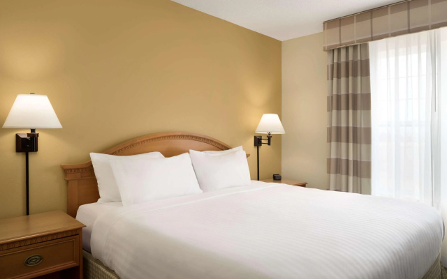 Country Inn & Suites by Radisson, Grinnell, IA