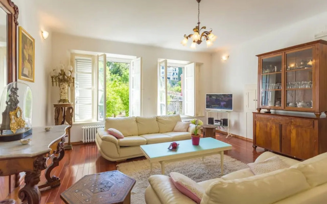 Dvori With Garden, Free Parking Next To Sea