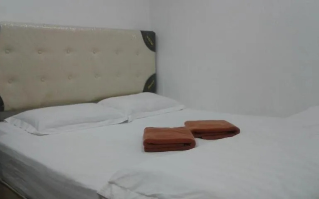 Oyo 988 Malawati Ria Hotel
