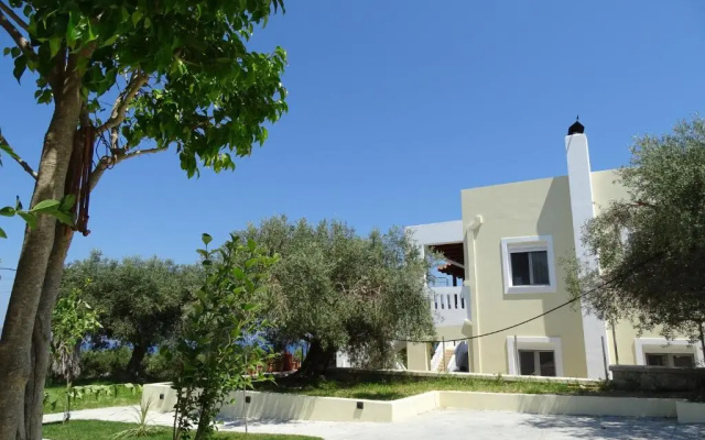 Lyrids Apartments