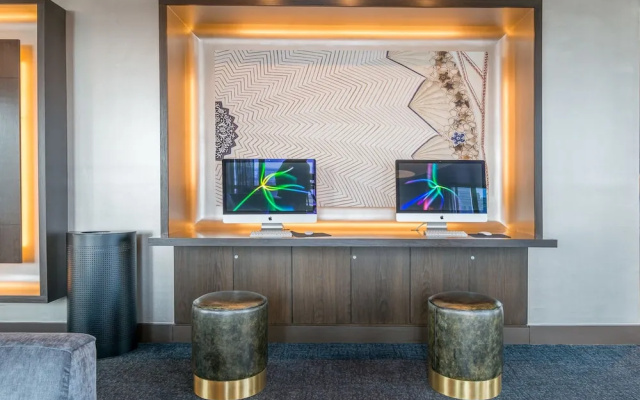 HomeAway Luxury Apartments at Newport