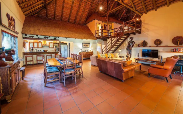 Bush Villa at Kruger Park Entrance