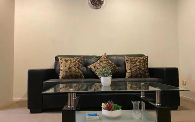 2 Bedroom House in Hamilton Central