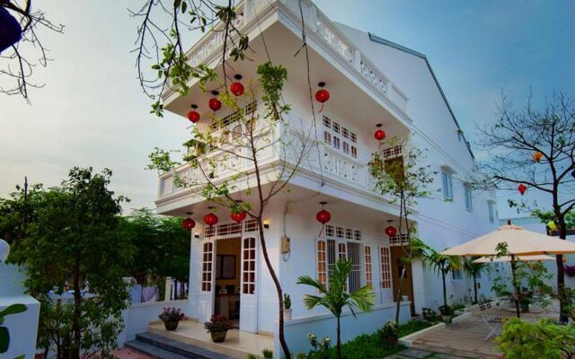 Отель Minh Phat Homestay вид на фасад