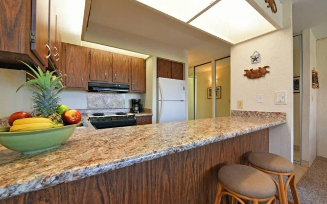 Papakea D-204 by Maui Life Realty