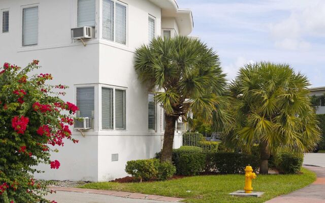 Отель Garden Suites Apartments США, Майами-Бич - отзывы, цены и фото номеров - забронировать отель Garden Suites Apartments онлайн вид на фасад