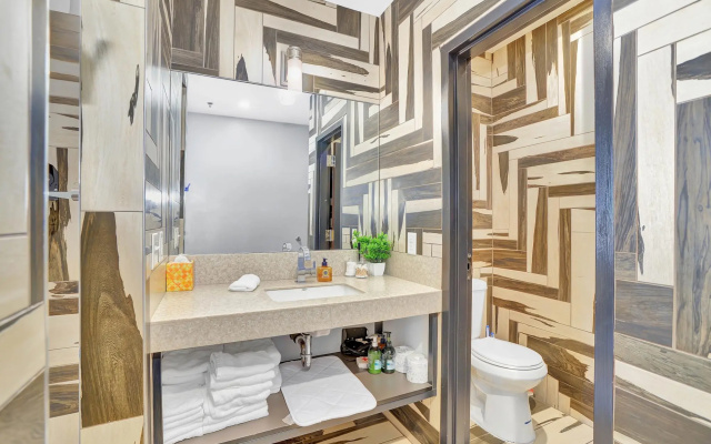 Fantastic En Suite Studio
