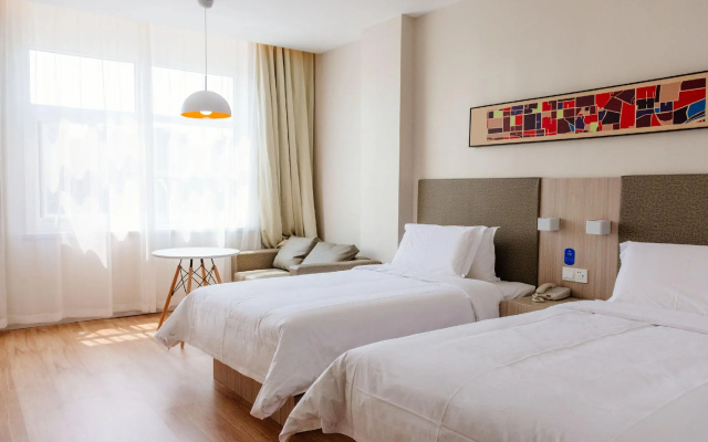 Hanting Hotel Tianjin Binhai International Airport