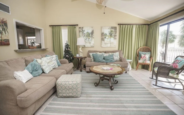 Sandpiper Cove Resort by Panhandle Getaways
