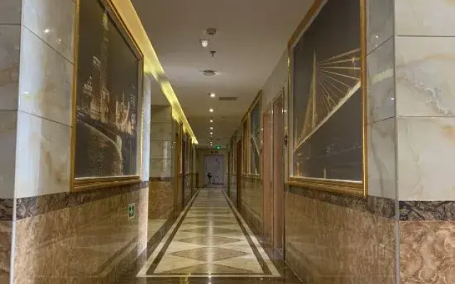 Green Star Hotel