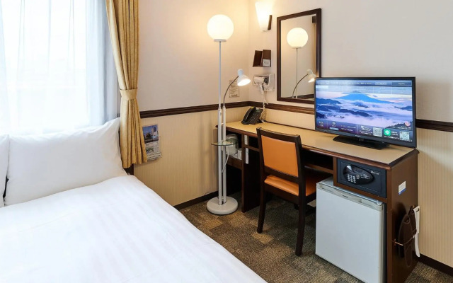 Toyoko Inn Osaka Itami Kuko