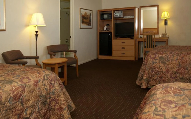 Traveler's Budget Inn