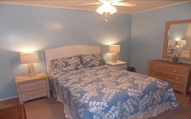 Mustang Isle 2 Bedroom Condo by RedAwning