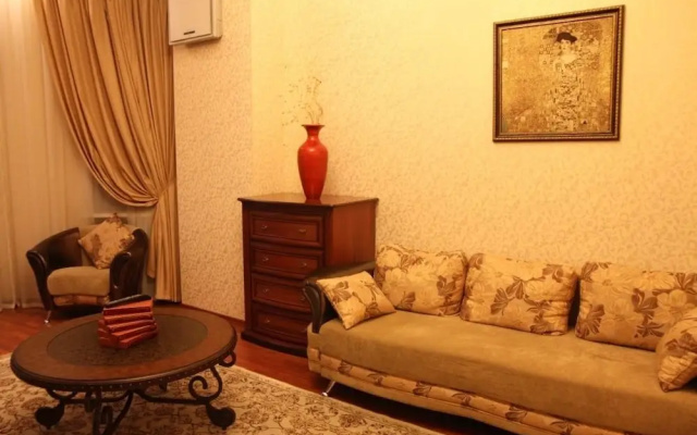 Central Apartment on Aleutskaya 19