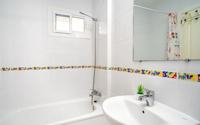 Lovely Studio with Sea View Ref 57