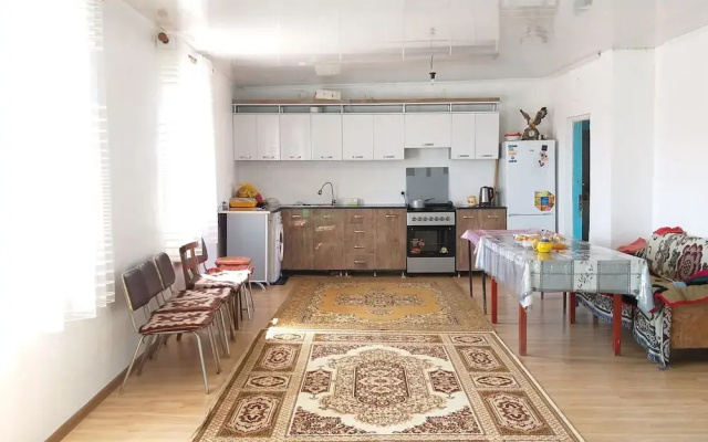 Tashtanbay Ata Guest House