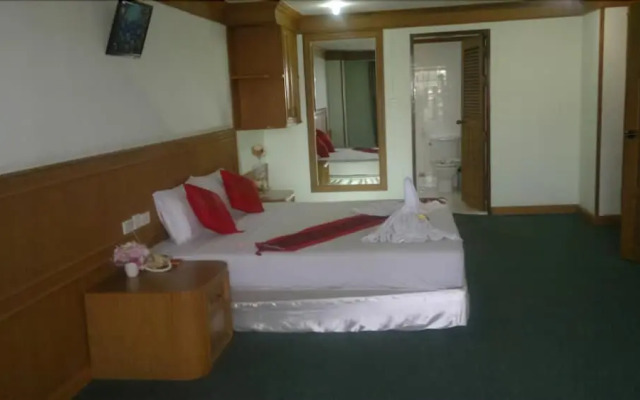 PathumThani Place Hotel