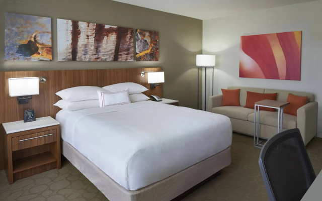 Delta Hotels by Marriott Toronto Airport & Conference Centre