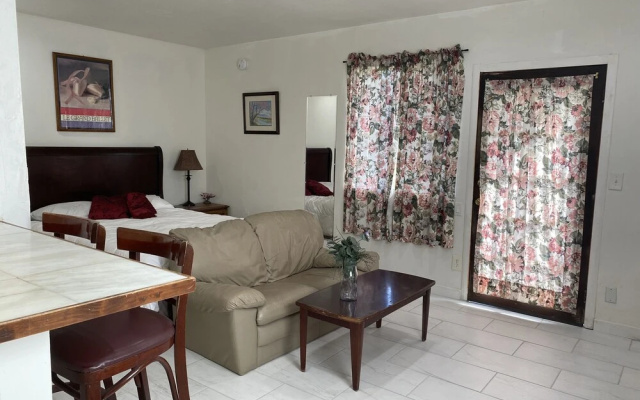 Comfy Private Unit in LA