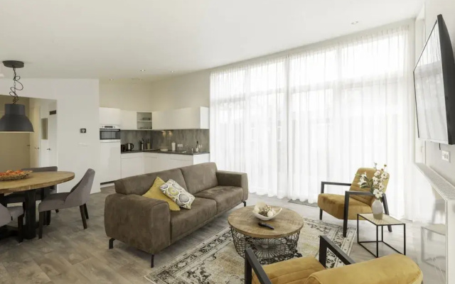 Modern, High-quality Chalet With Wifi Near the Oosterschelde