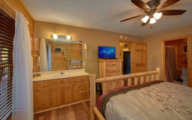 Bear Creek - 2 Br Cabin
