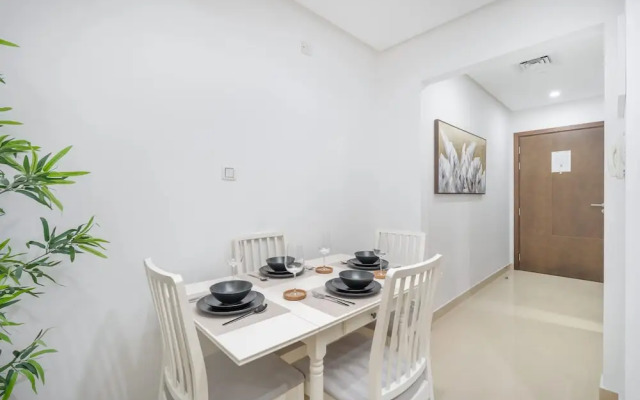 Serene Studio in Botanica JVC Perfect for Three