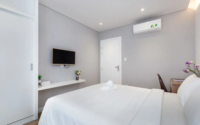 Cozrum Homes-Premier Residence