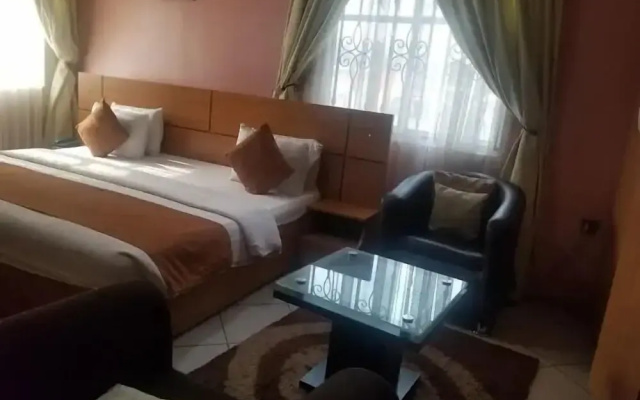 Celia's Hotel and Suites