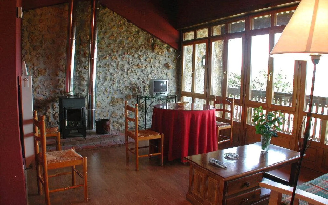 Apartamentos Rurales La Torea