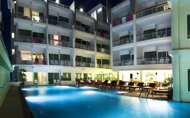 Отель Baumancasa Beach Resort бассейн