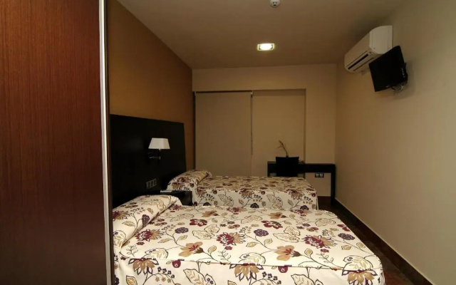 Hostal La Bartola