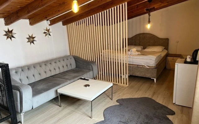 Tuzla Liya Otel Carşı