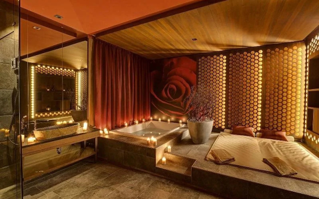 Leading Family Hotel  Resort Dachsteinknig