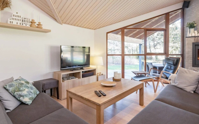 8 Person Holiday Home in Skals-by Traum