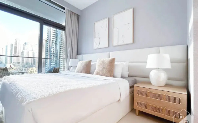 Luxurious 4B Balcony & Views Burjcrown Downtown